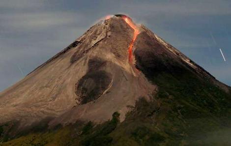 mount-merapi-indonesia-volcano-lava